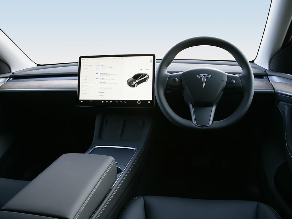 Tesla Model Y Hatchback 